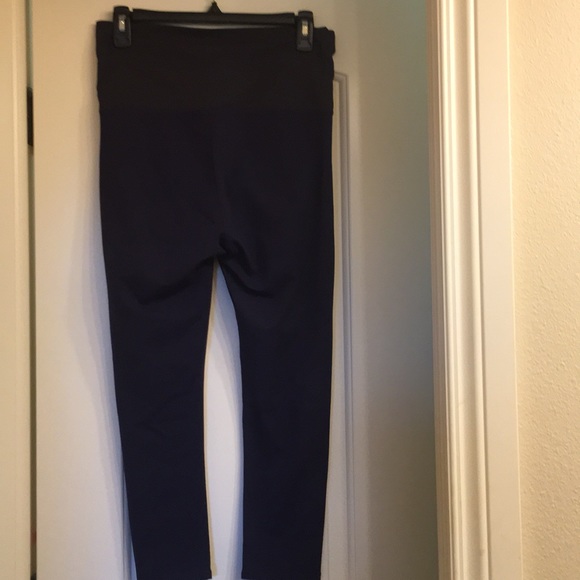 Fabletics pants - Picture 3 of 4
